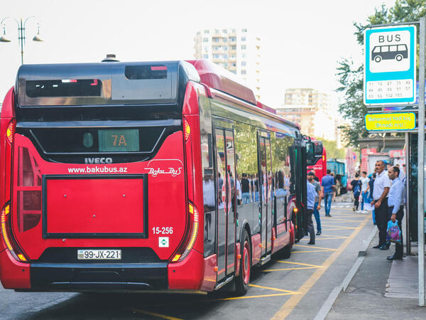 Bu avtobus marşrutları da “BakuBus”a verildi