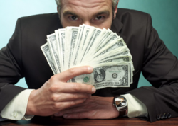 950 milyon sərvəti var, dolana bilmədiyini açıqladı - İş adamı gündəmdə - <span class="color_red">FOTO</span>