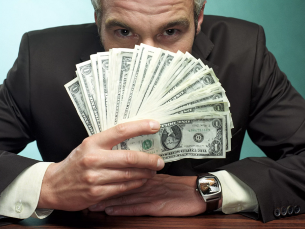 950 milyon sərvəti var, dolana bilmədiyini açıqladı - İş adamı gündəmdə - <span class="color_red">FOTO</span>