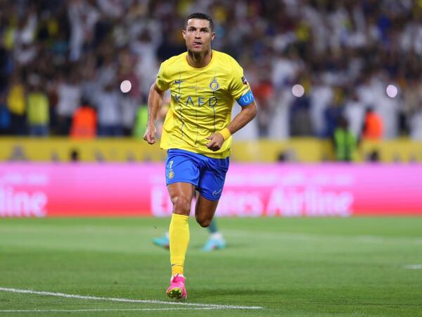 Ronaldonun klubu ağır məğlubiyyətlə üzləşdi