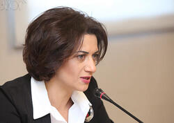 Anna Akopyan Göyçə çimərliyindən FOTO paylaşdı