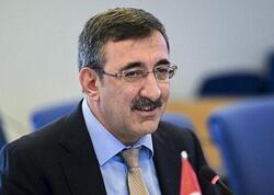 Cevdet Yılmaz Əli Əsədovla telefon danışığı aparıb