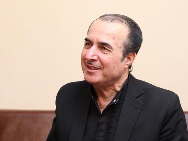 "İndi qorxumdan heç bir restoranda yemək yemirəm"