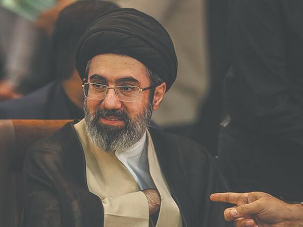 Əli Xameneinin oğlu da öldürüldü