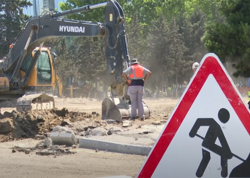 “Yol dağılıb, işıq yoxdur...” - Binəqədidə məhəlləni bərbad hala saldılar