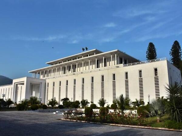 İslamabaddakı danışıqlar hansı istiqamətlərdə aparılıb?