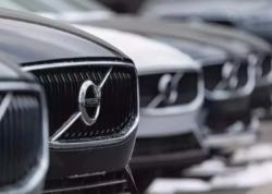 "Volvo" YENİLƏNİR: 2 milyondan çox avtomobili əhatə edəcək