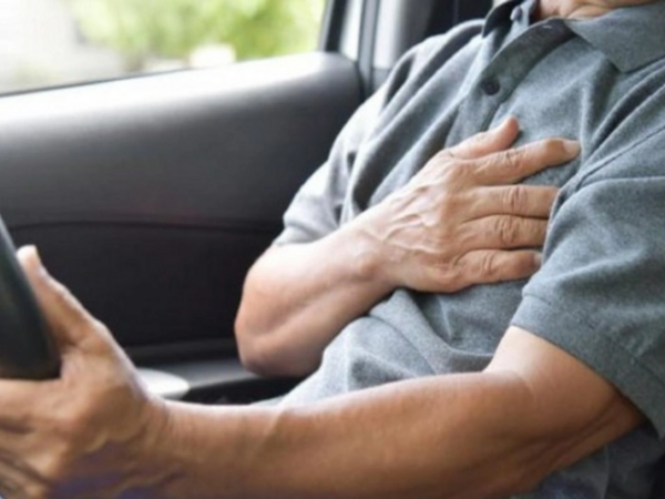 Bir ay öncədən verilən siqnal: "Ağız qoxusu infarktın xəbərçisidir"