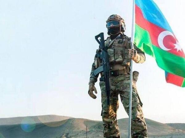 Şəhid olmuş bir qrup hərbi qulluqçu və mülki işçi ölümündən sonra təltif olunub
