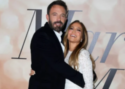 Birgə yaşadıqları 60 milyonluq malikanəni CeyLo-ya verdi