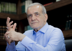 Pezeşkianın subaylığı ilə bağlı bu sözləri <span class="color_red">gündəm oldu</span>