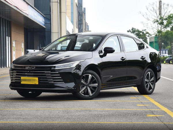 &quot;BYD&quot; &quot;Tesla&quot;nı çökdürür