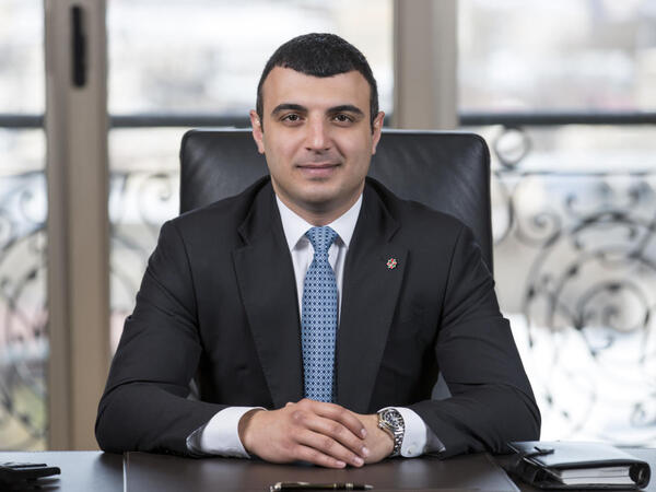 "Əgər hamı alırsa, o da deyir niyə ucuz satım" - Mərkəzi Bankın sədri