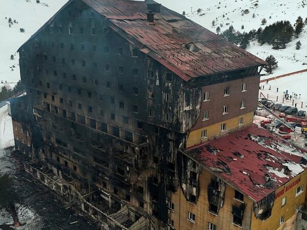 Dəhşətli yanğından sonra İstanbuldakı hotellərlə bağlı qərar verildi