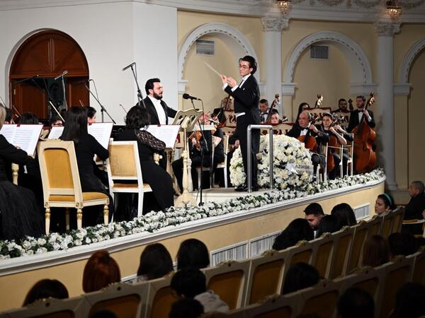 Filarmoniyada Polad Bülbüloğlunun yubiley konserti keçirilib - <span class="color_red">FOTOlar</span>