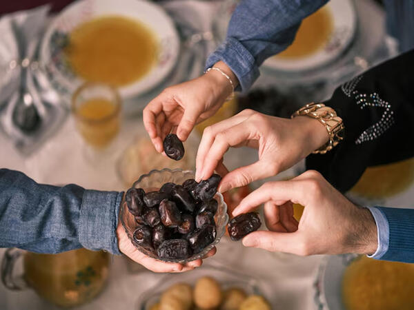 Ramazanın 25-ci gününün duası - <span class="color_red">İmsak və iftar vaxtı</span>