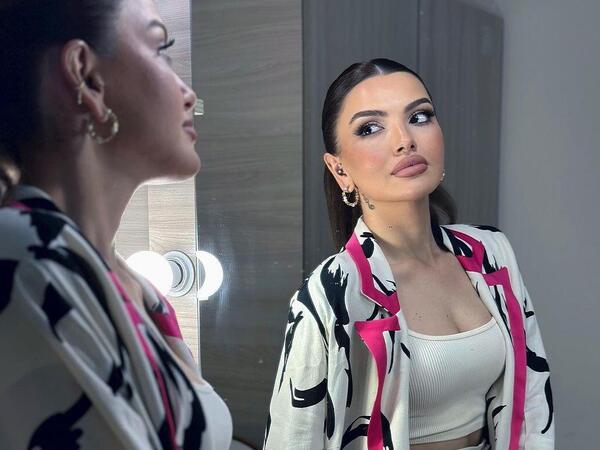 Azərbaycanlı müğənni 6 il əlil arabasında qalıb: "2-ci dərəcəli əlilliyim var"