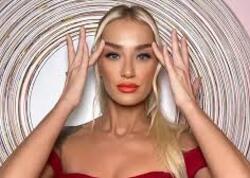 40 yaşlı model podyumda göz qamaşdırdı - FOTO