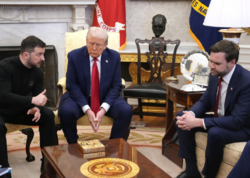 Trampın köməkçiləri Zelenskinin istefasını TƏLƏB EDİR