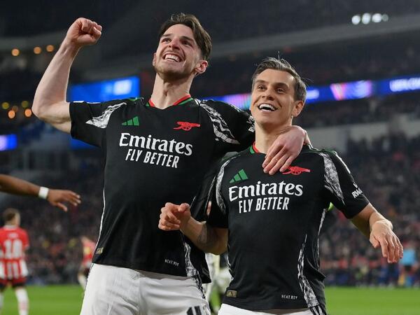 &quot;Arsenal&quot; qalib gəldi, &quot;Çelsi&quot; xal itirdi
