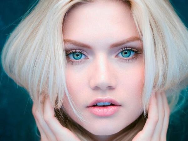 Mavi gözlü insanların hamısında olan 11 xüsusiyyət