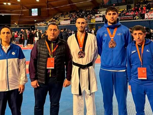 Taekvondoçularımız Niderlandda medal qazanıb