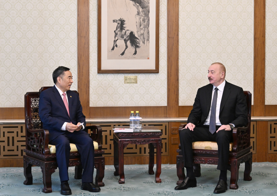 Prezident İlham Əliyev Pekində “China Energy Engineering Corporation Limited” şirkətinin sədri ilə görüşüb