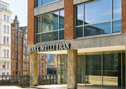Bakıdakı İran Bankı açıldı