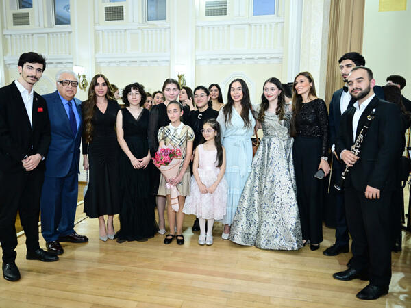Leyla Əliyeva Bakı Musiqi Akademiyasında tələbə və gənclərin konsertində iştirak edib - <span class="color_red">FOTO</span>