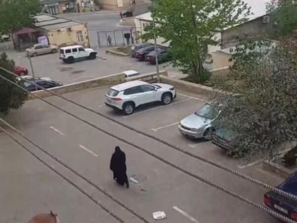 Çadralı qadınla bağlı videonu yayanın kimliyi bilindi - Polis işə qarışdı