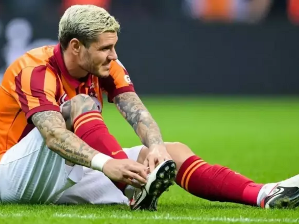 “Qalatasaray” rəhbərliyindən İkardi ilə bağlı sərt xəbərdarlıq