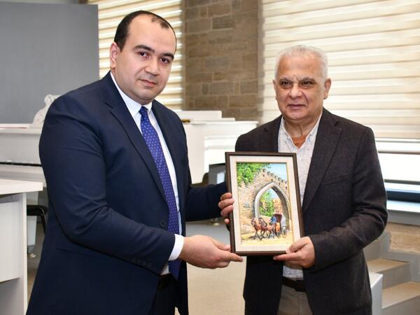 “Sənətkarın dostu” layihəsinin növbəti  qonağı Xalq artisti Salman Qəmbərov olub - FOTO