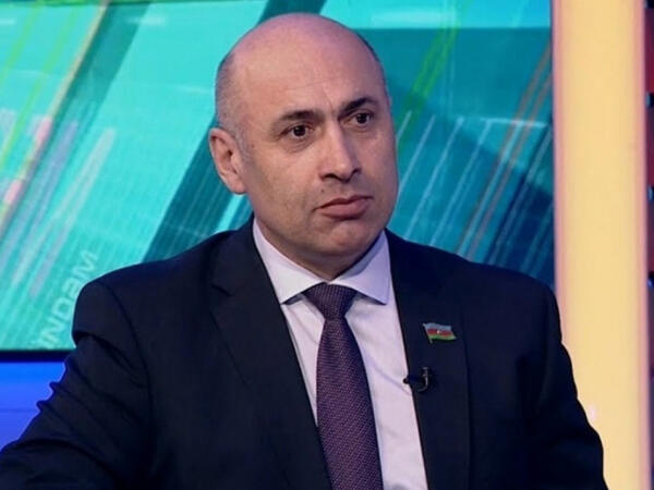 Deputat Azər Badamov Moskva aeroportunda saxlanıldı, deport edilir