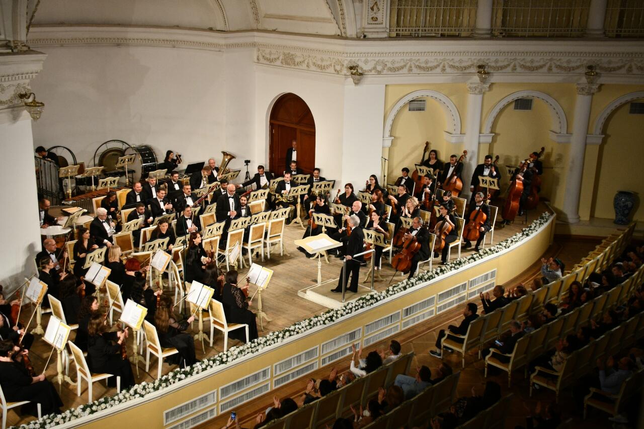 Üzeyir Hacıbəyli adına Azərbaycan Dövlət Simfonik Orkestrinin konserti keçirilib - FOTO