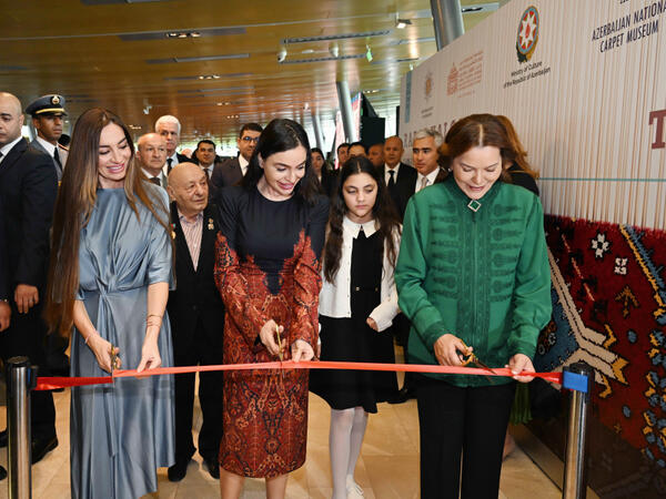 Azərbaycan Milli Xalça Muzeyində “Rabat xalça sənəti” immersiv sərgisi açılıb - <span class="color_red">FOTO</span>