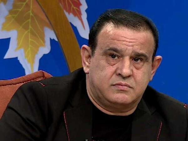 Tacirdən Əməkdar artistə SƏRT SÖZLƏR: &quot;Fil qulağında yatmısan&quot;