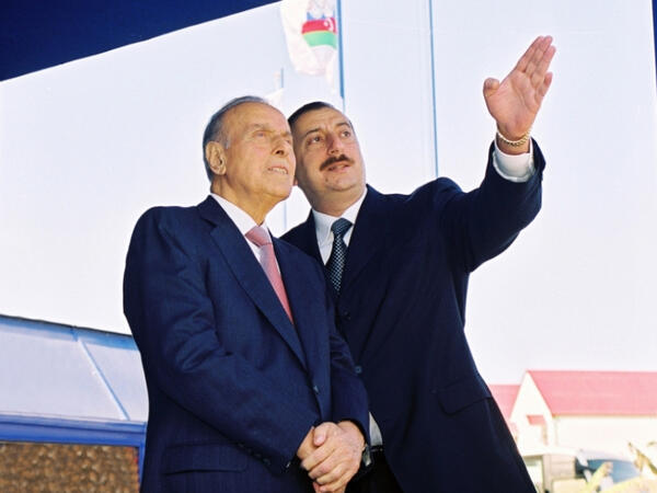 Ümummilli Liderin Bakıya qayıdışı ilə başlayan növbəti 10 il Azərbaycanda gələcək inkişaf üçün təməllərin yaradıldığı mühüm tarixi mərhələdir