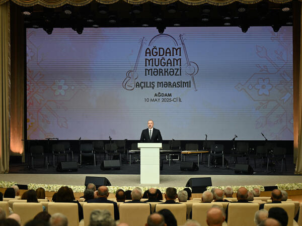 İlham Əliyev: Ulu Öndərin bütün həyatı, bütün fəaliyyəti Azərbaycan xalqına, dövlətinə həsr edilmişdir