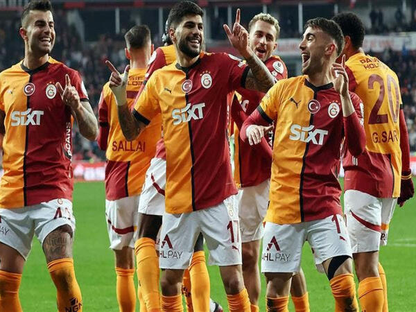 “Qalatasaray”ı “Trabzonspor” da dayandıra bilmədi
