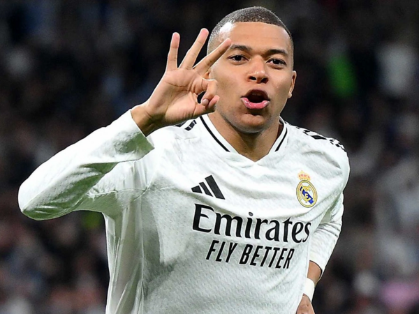 Mbappe &quot;Real&quot;ın tarixinə düşdü
