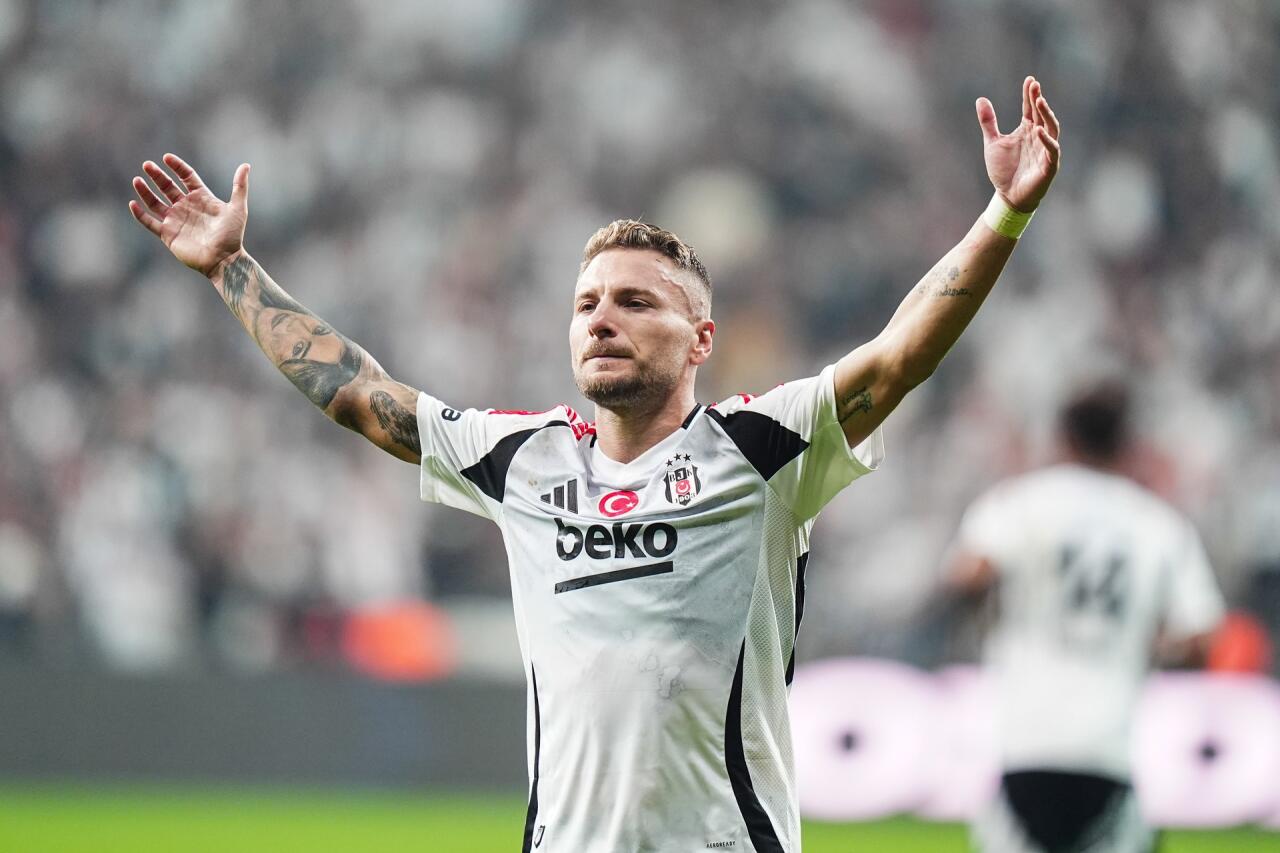 Ulduz hücumçu "Beşiktaş"dan gedir?