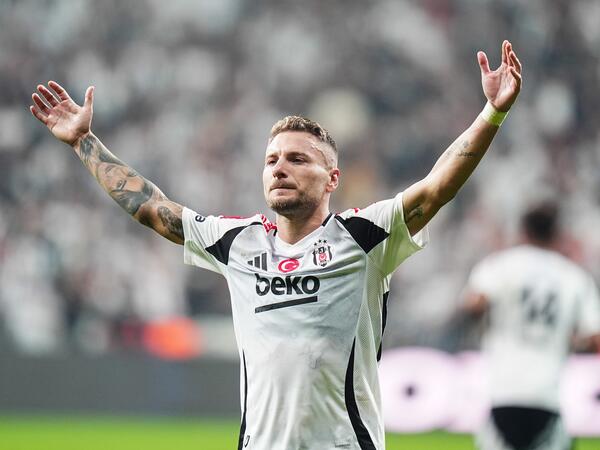 Ulduz hücumçu &quot;Beşiktaş&quot;dan gedir?