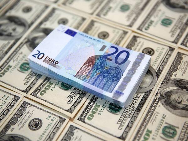 Məzənnələrdə BAHALAŞMA: Avro və rublun qiyməti yüksəldi, dolların isə...