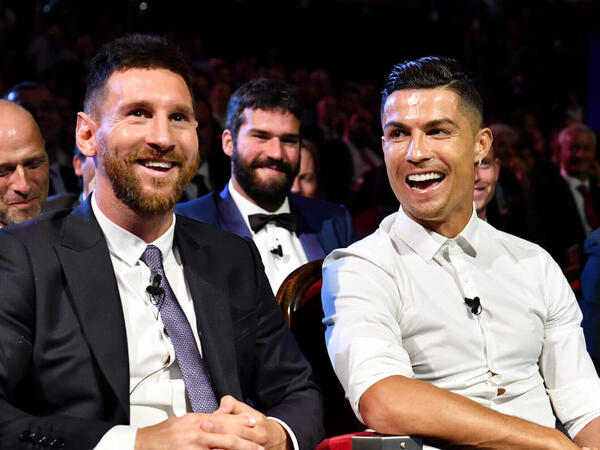 Messi və Ronaldonun illik qazancı açıqlandı