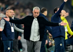 Mourinyodan çempion olan &quot;Qalatasaray&quot;a sərt sözlər