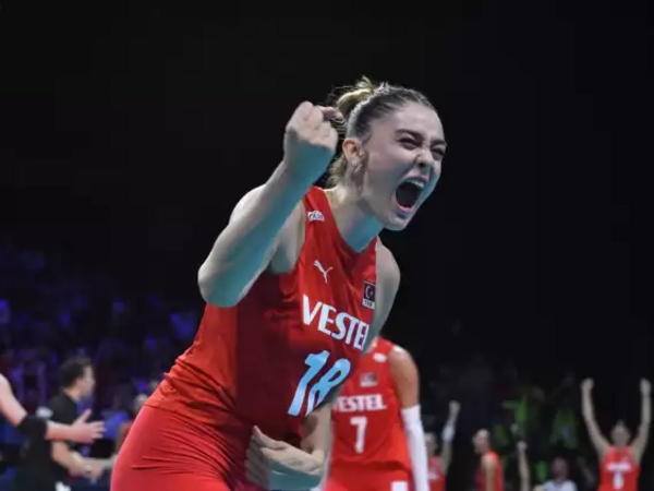 Zehra Güneşin VİLLAsı sosial medianı &quot;çalxaladı&quot;: bu detal... - <span class="color_red">FOTOlar</span>