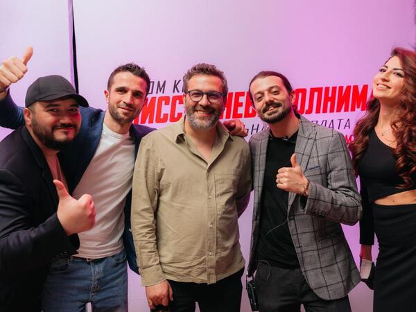 Qapalı nümayişdə Tom Kruzdan TƏCİLİ MESAJ! - <span class="color_red">VİDEO - FOTO</span>