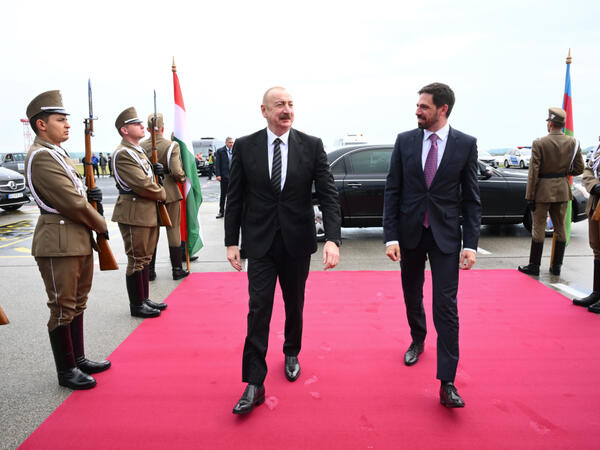 İlham Əliyevin Macarıstana işgüzar səfəri başa çatıb - <span class="color_red">FOTO</span>