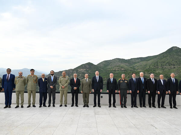 Laçında İlham Əliyevin Pakistanın Baş naziri ilə nahar əsnasında geniş tərkibdə görüşü olub - <span class="color_red">FOTO</span>