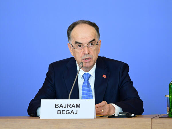 Bayram Beqay İlham Əliyevi təbrik edib